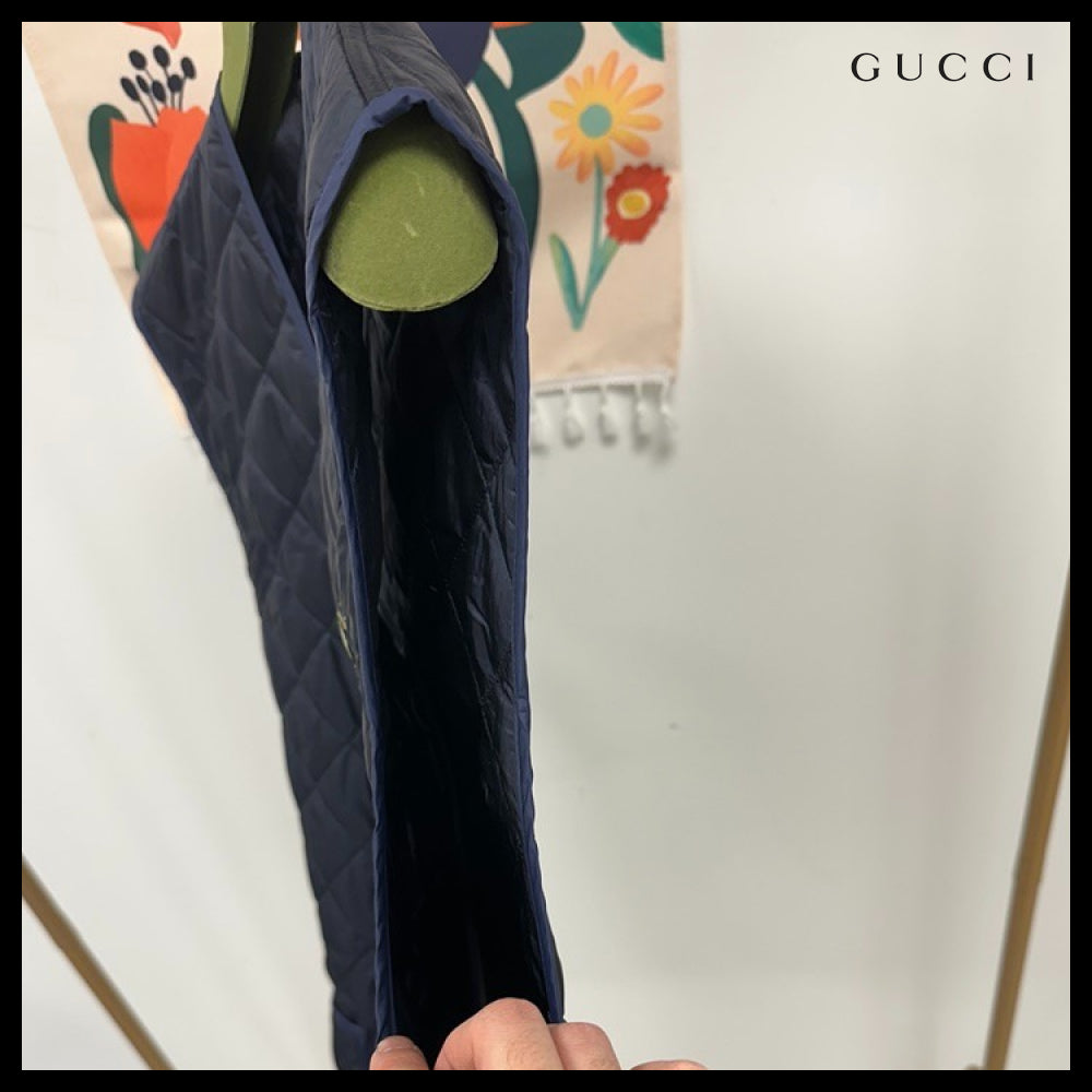【GUCCI】Logo Patch Quilted Nylon Vest Navy