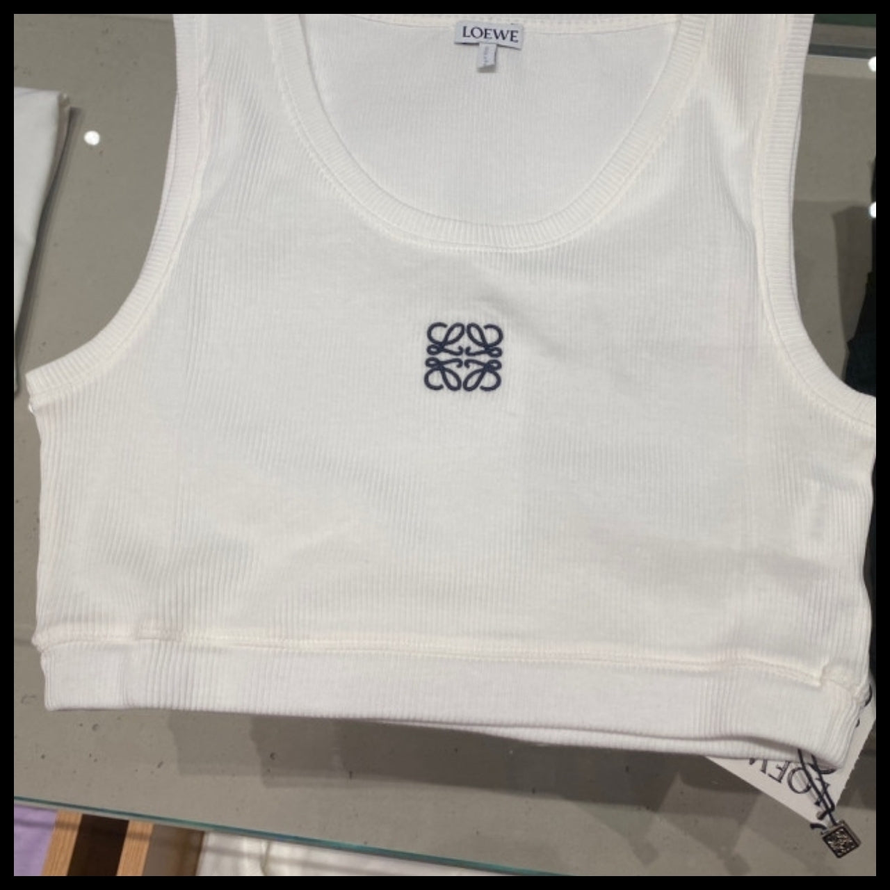 【LOEWE】Anagram Embroidered Logo Sleeveless Crop Top
