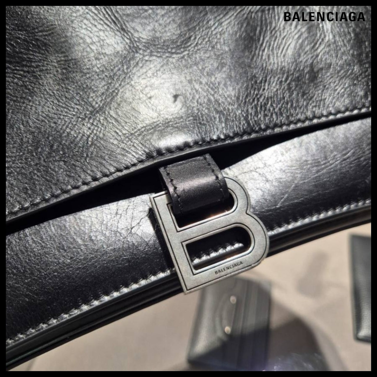 【BALENCIAGA】Crush Medium Sling Bag in Black