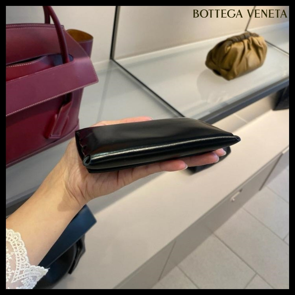 【BOTTEGA VENETA】スパッツォラート カーフ レザー カード 財布