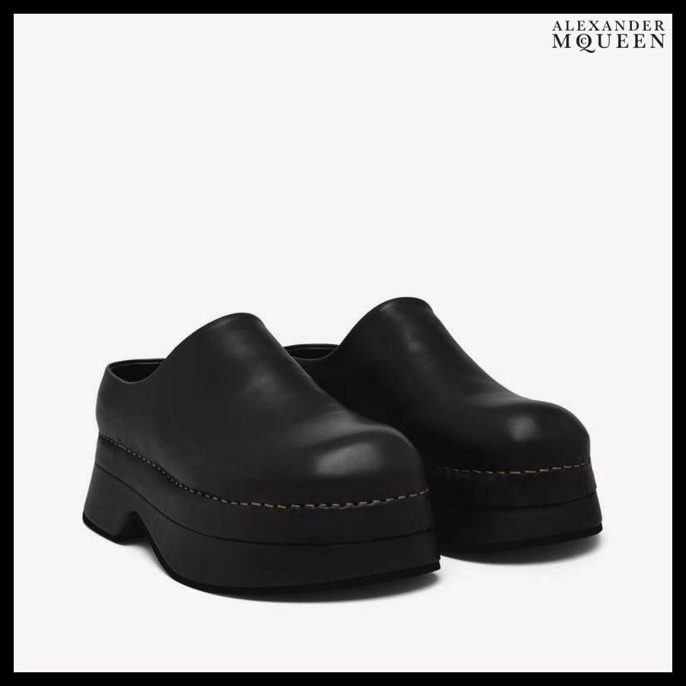 【Alexander Mcqueen】Black Calf Leather Stone Clog