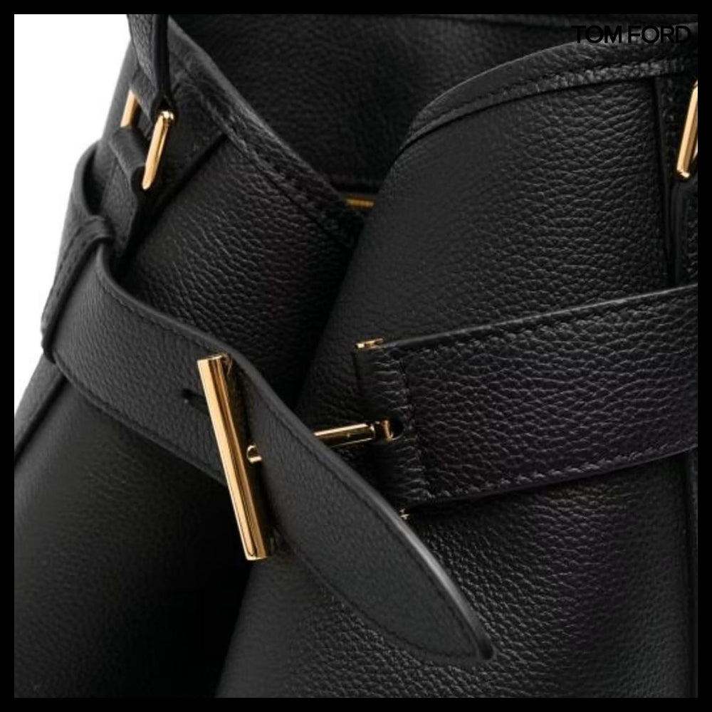 【TOM FORD】GRAIN LEATHER BUCKET BAG BLACK