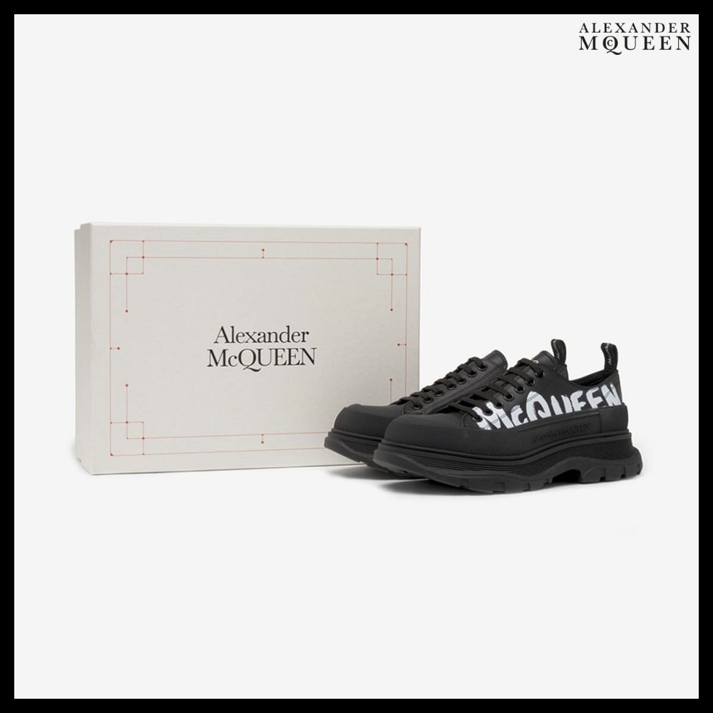 【Alexander Mcqueen】Tread Slick Lace-Up Sneakers BlackWhite