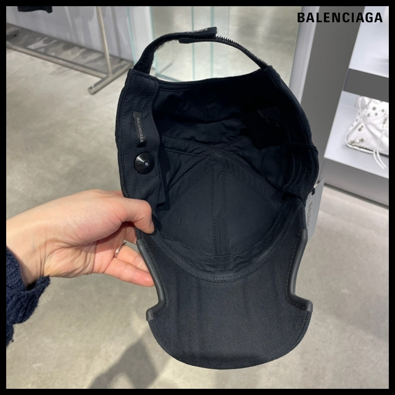 【BALENCIAGA】Racer Embroidered Drill Cotton Ball Cap Black