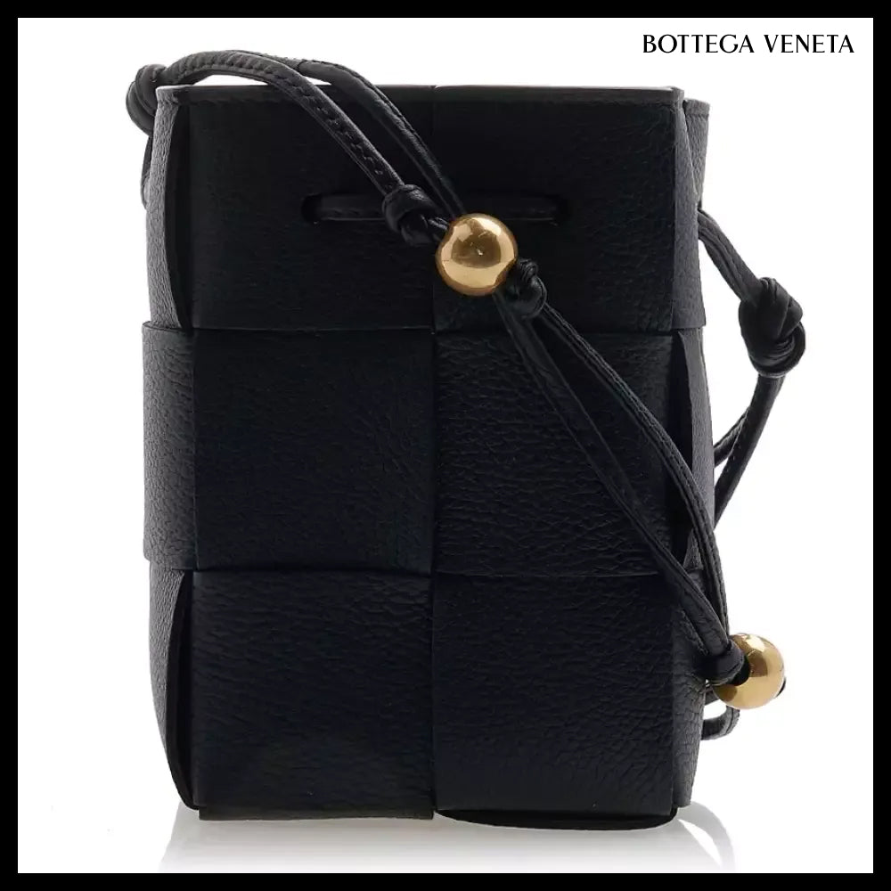 【Bottega Veneta】Intrecciato Bucket Bag