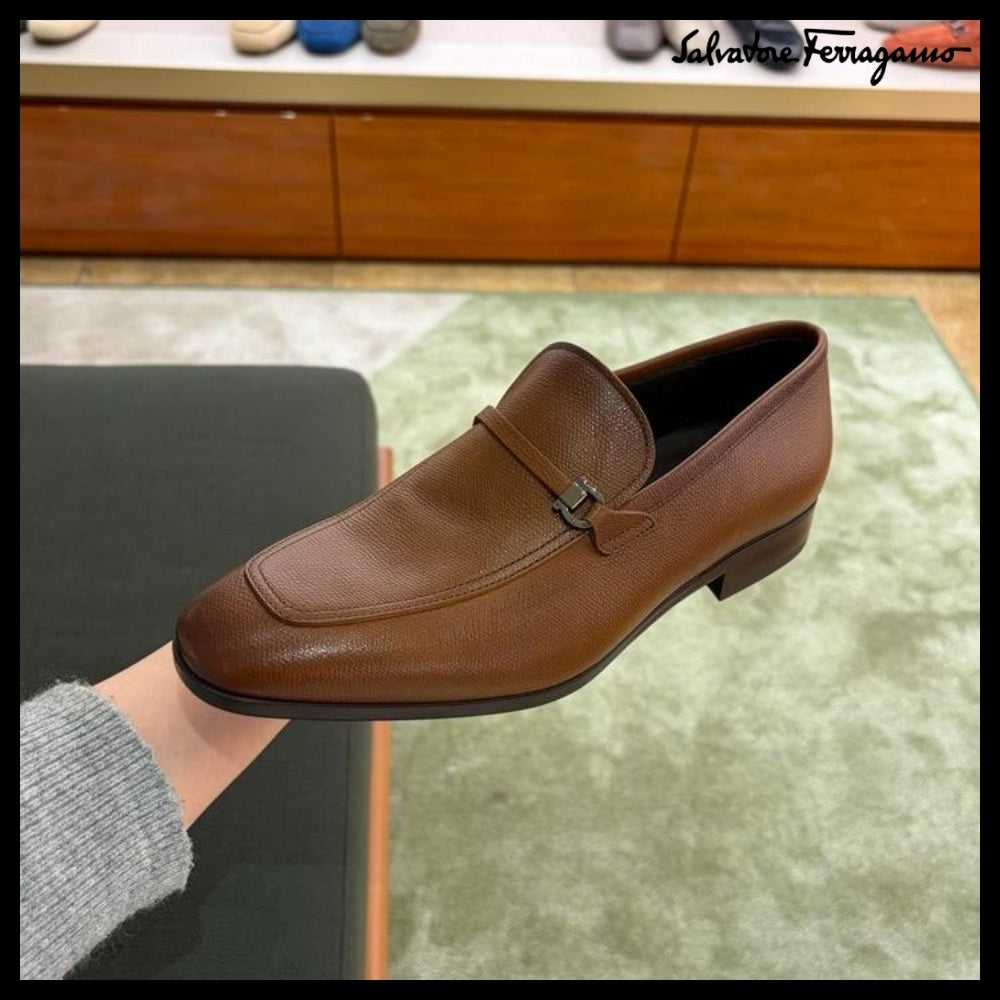 【FERRAGAMO】CHARME GANCINI LEATHER LOAFERS BROWN