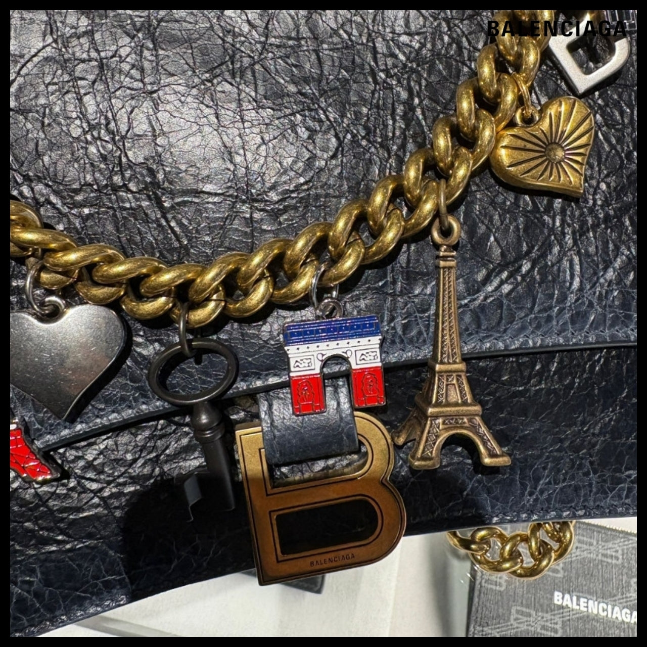 【BALENCIAGA】Crush Chain Small Bag “Paris Souvenir”