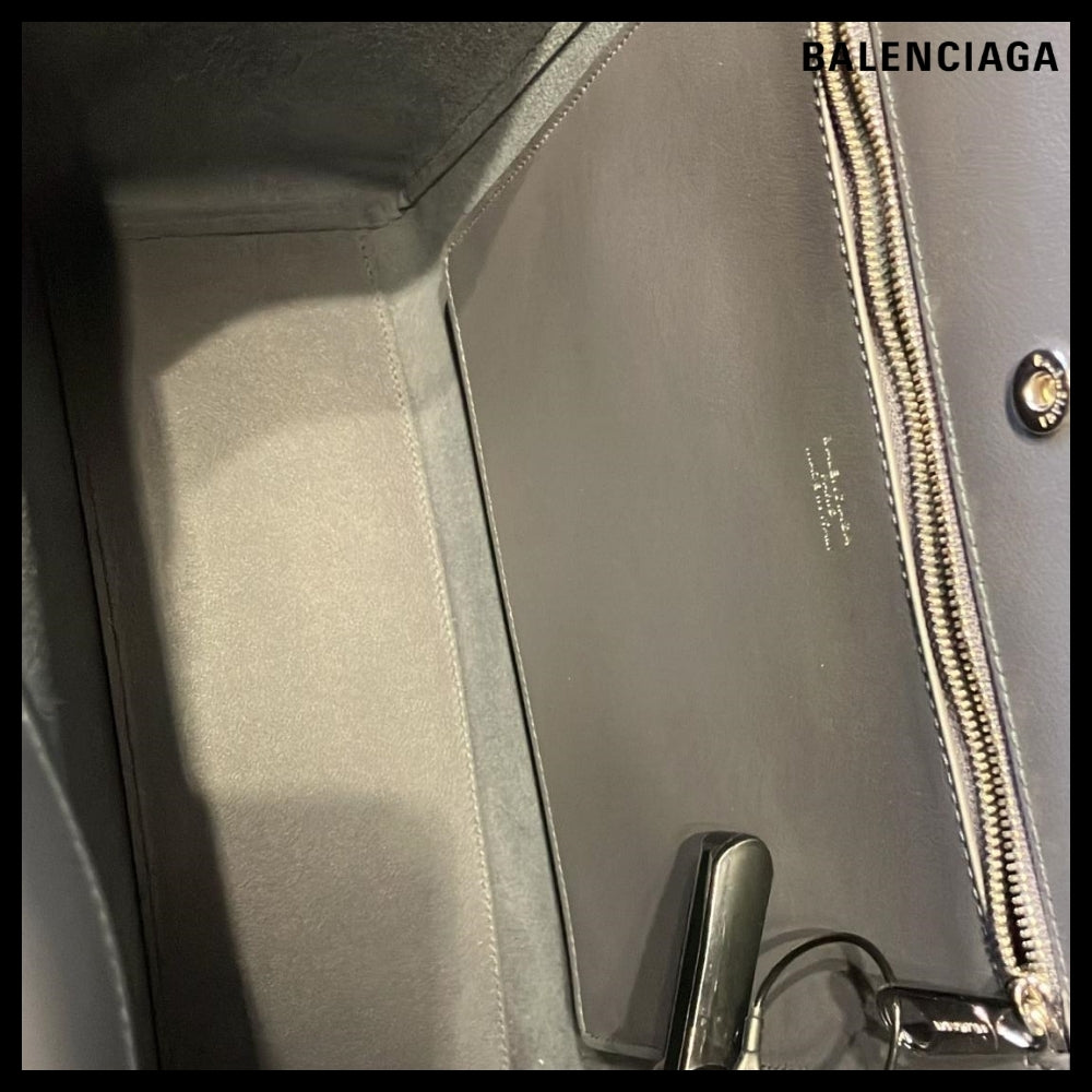 ★BALENCIAGAアウトレット セール ★Hourglass Soft Tote Bag