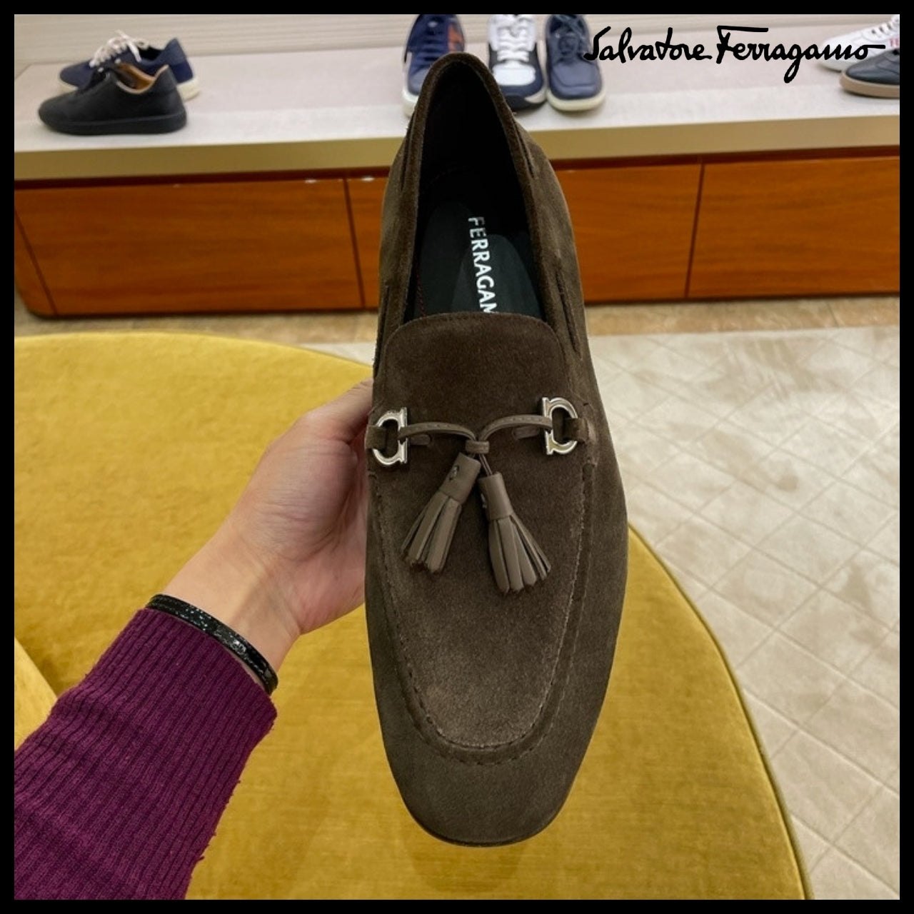【FERRAGAMO】BASILEA 2 GANCINI TASSEL SUEDE LOAFERS BROWN