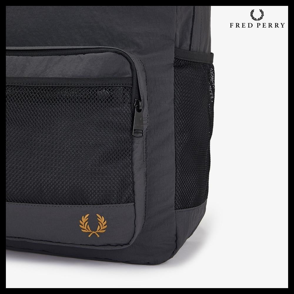 【FRED PERRY】Crinkle Nylon Mesh Backpack Anchor Gray