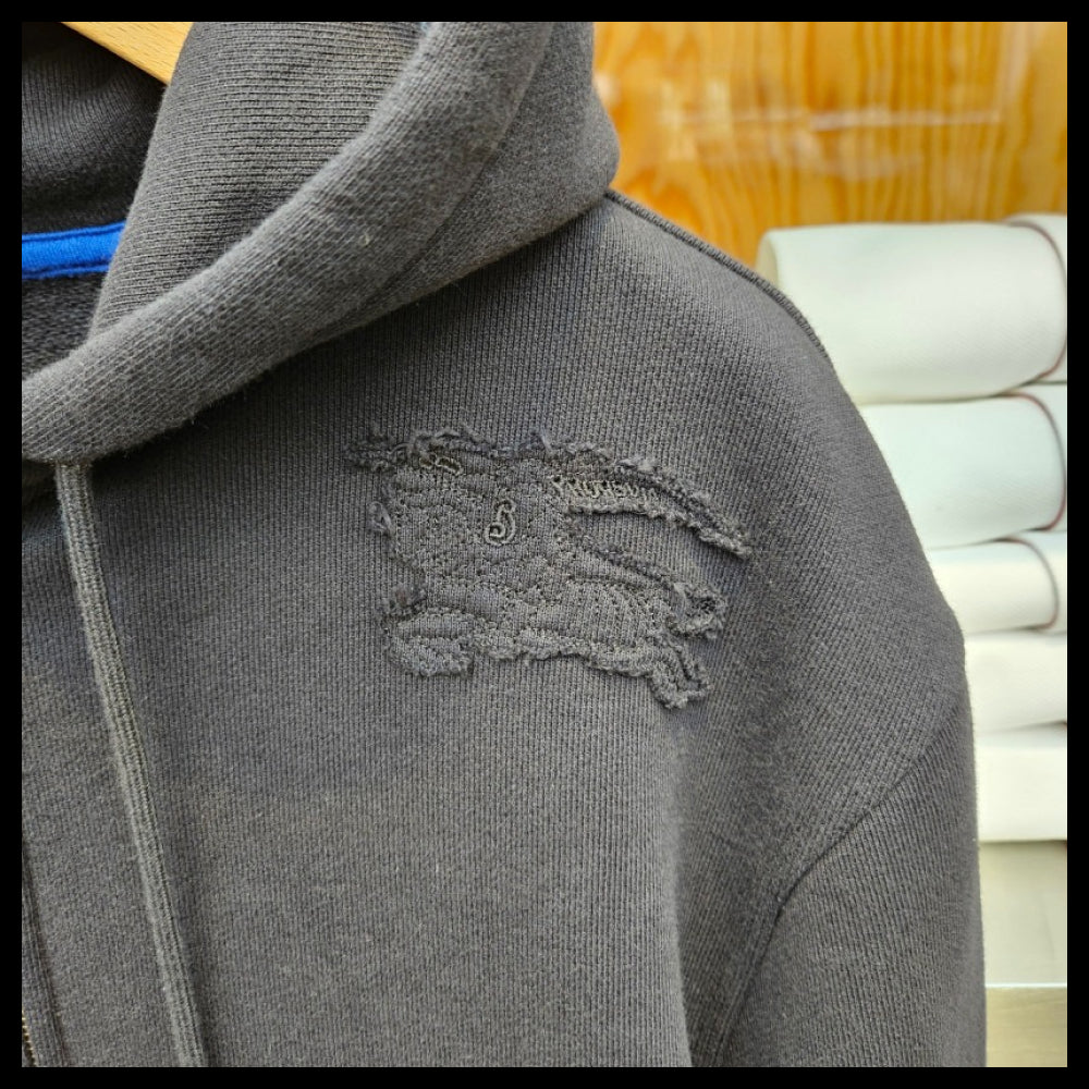 【Burberry】ES24 EKD Logo Embroidered Cotton Zip Hoodie