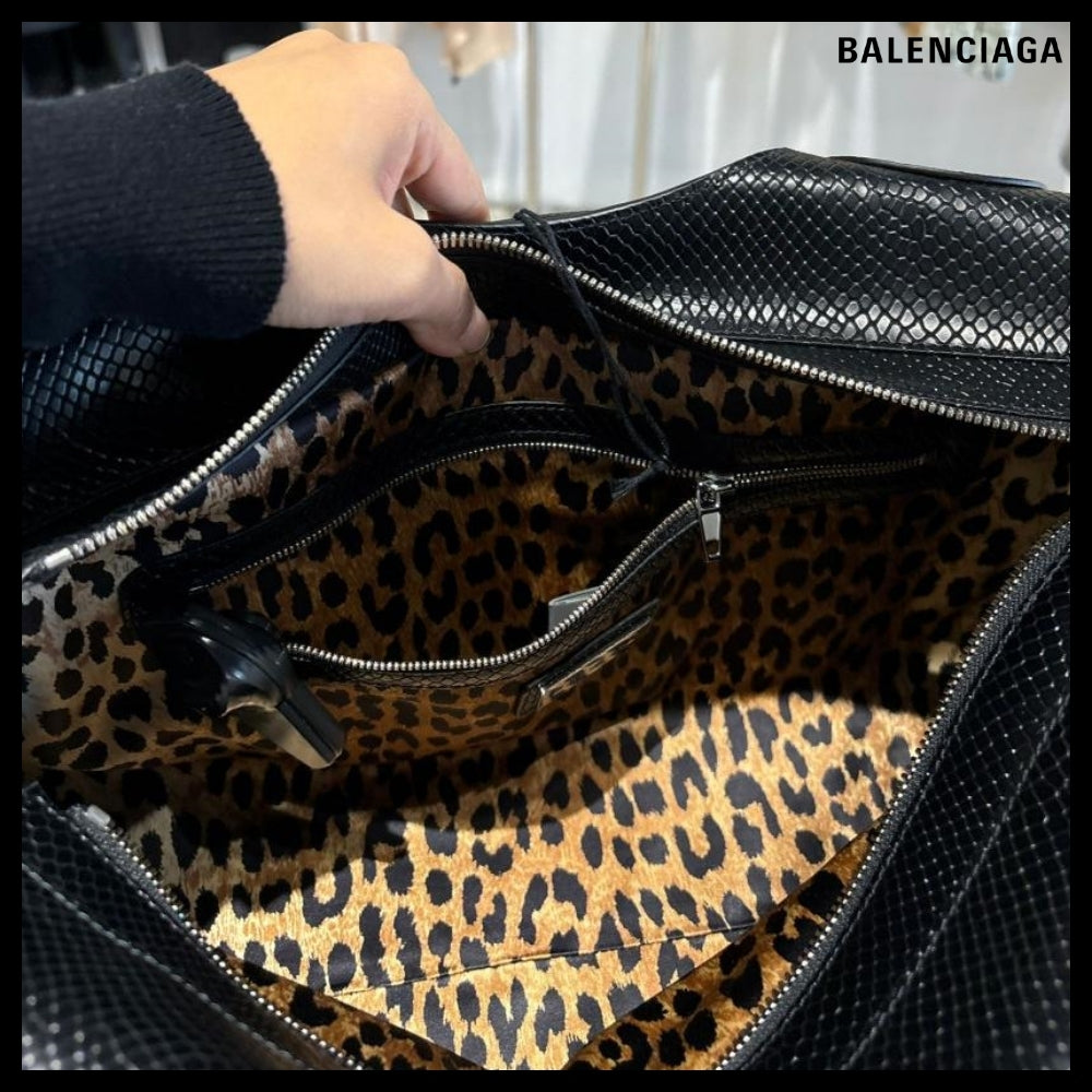 【BALENCIAGA】Essex Medium Bowling Bag