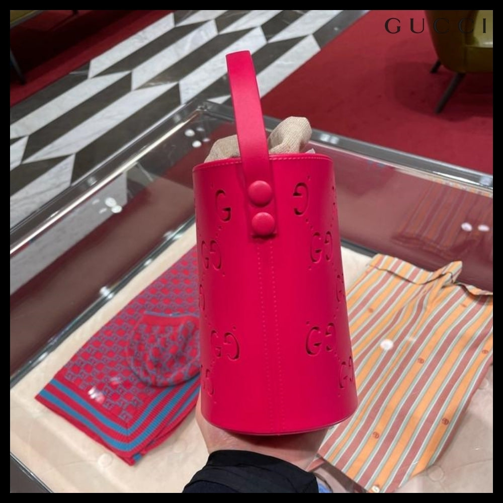 【GUCCI】パンチング モノグラム ラバー トートバッグ (3カラー)