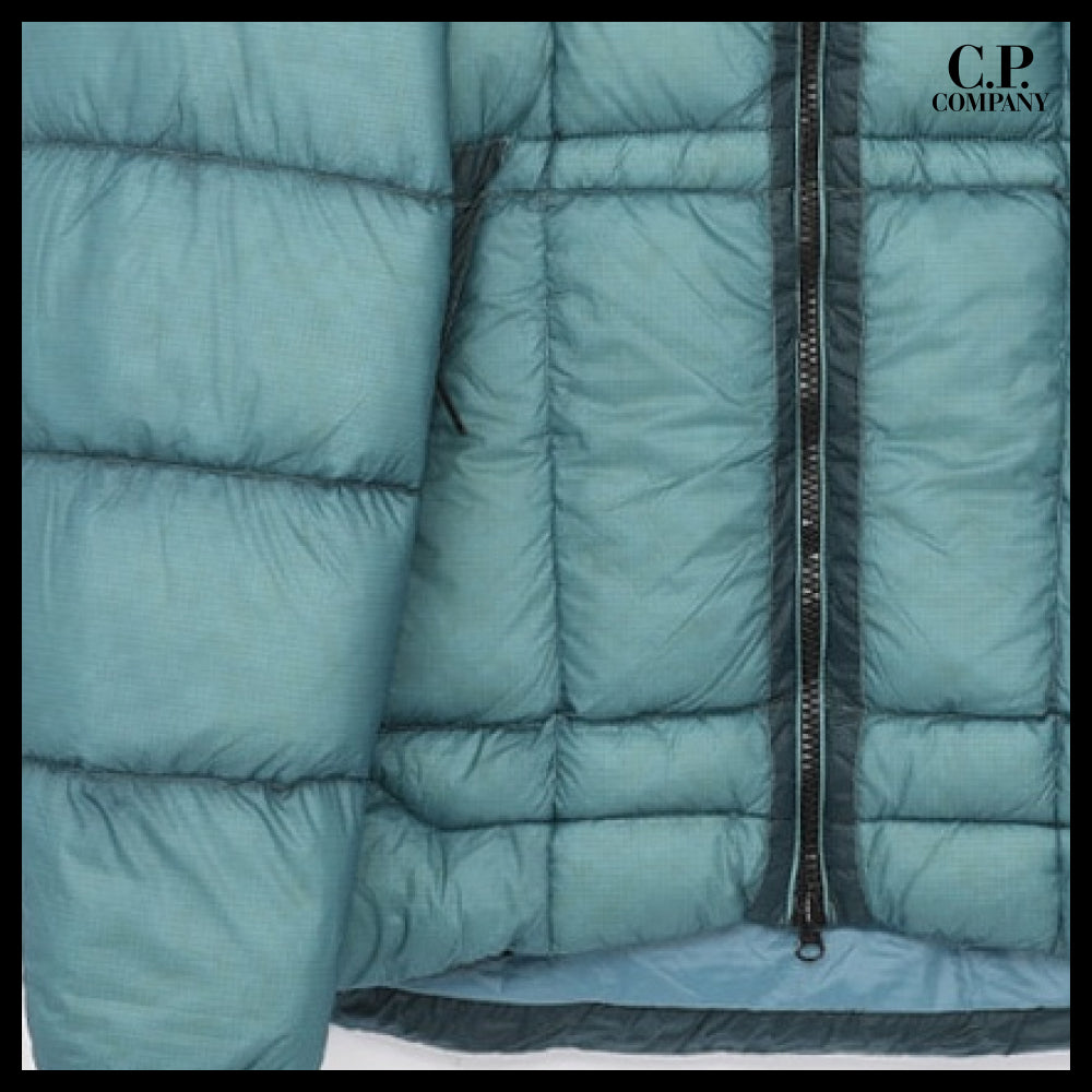 【C.P. Company】Lens patch medium hooded padded jacket