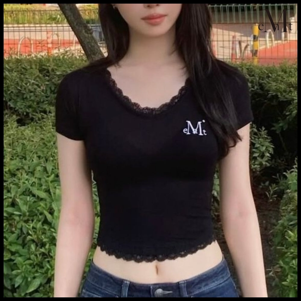 【MUCENT】Sunnier Lace V-Neck Short Sleeve Tee (3 Colors)