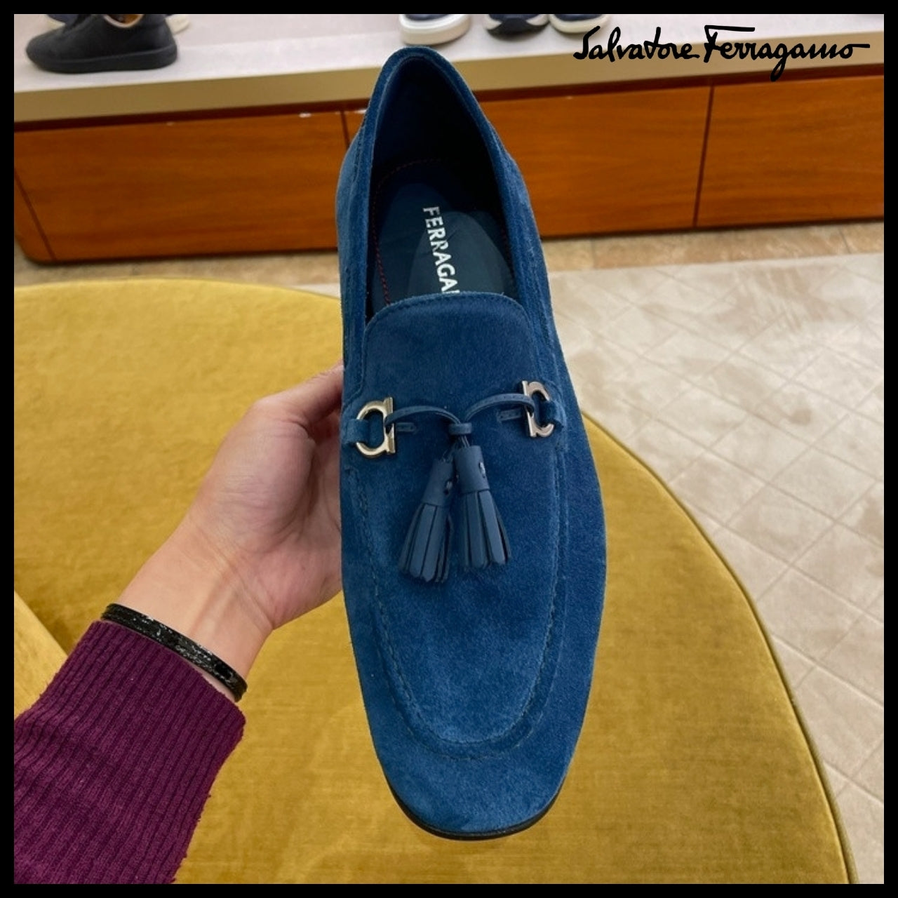 【FERRAGAMO】BASILEA 2 GANCINI TASSEL SUEDE LOAFERS BLUE