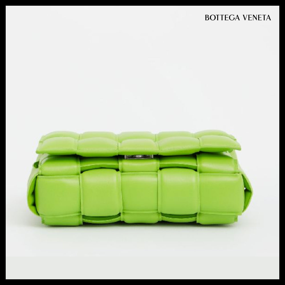 【BOTTEGA VENETA】Padded Cassette Bag Acid Green