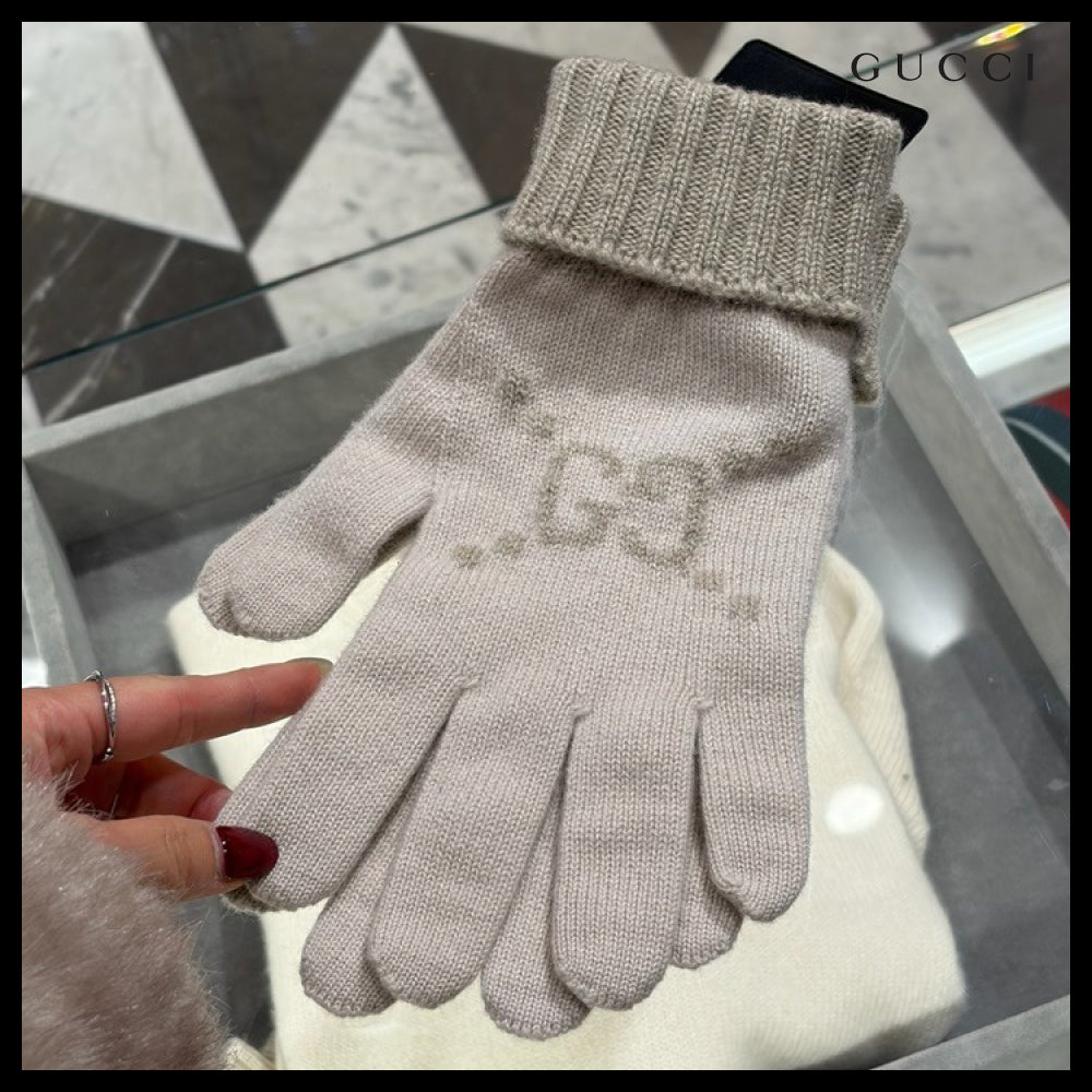 【GUCCI】GG Jacquard Cashmere Knit Gloves Off White