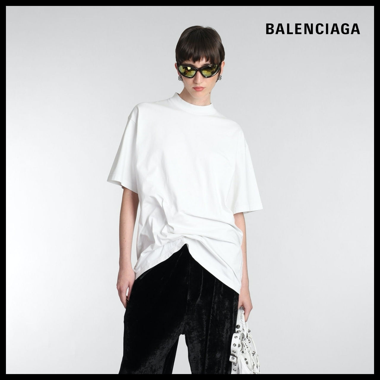 【BALENCIAGA】Medium Fit T-Shirt Dirty White