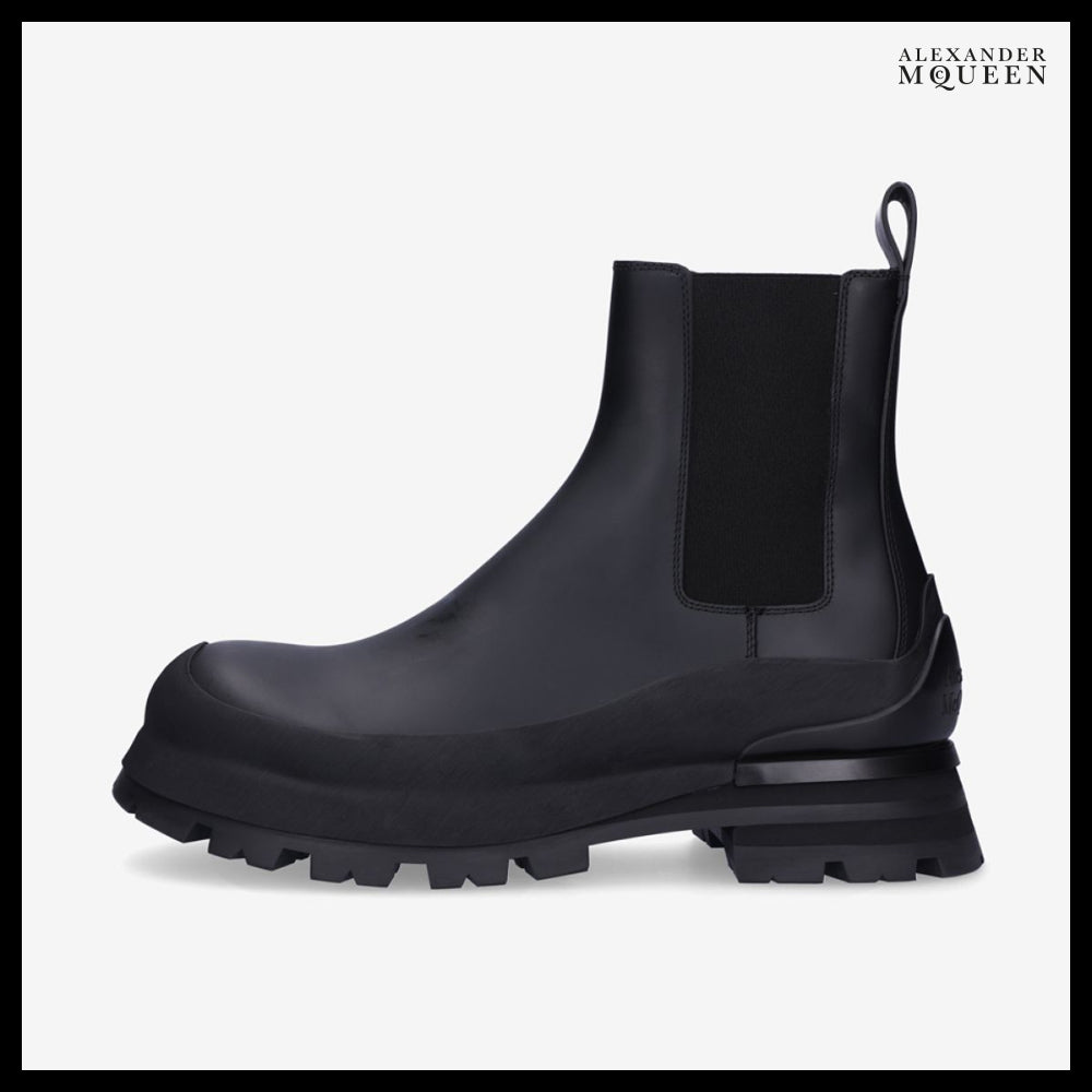 【alexander mcqueen】Wonder Chelsea Boots Black