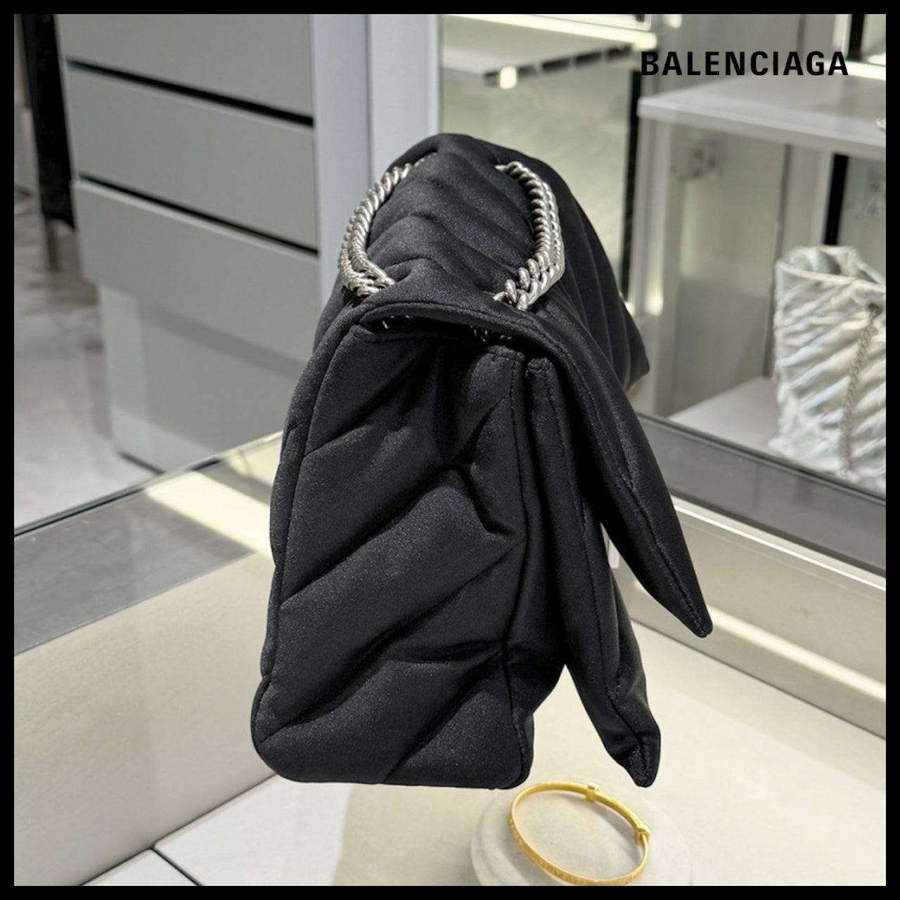 【BALENCIAGA】Crush Quilted Spandex Medium Chain Bag