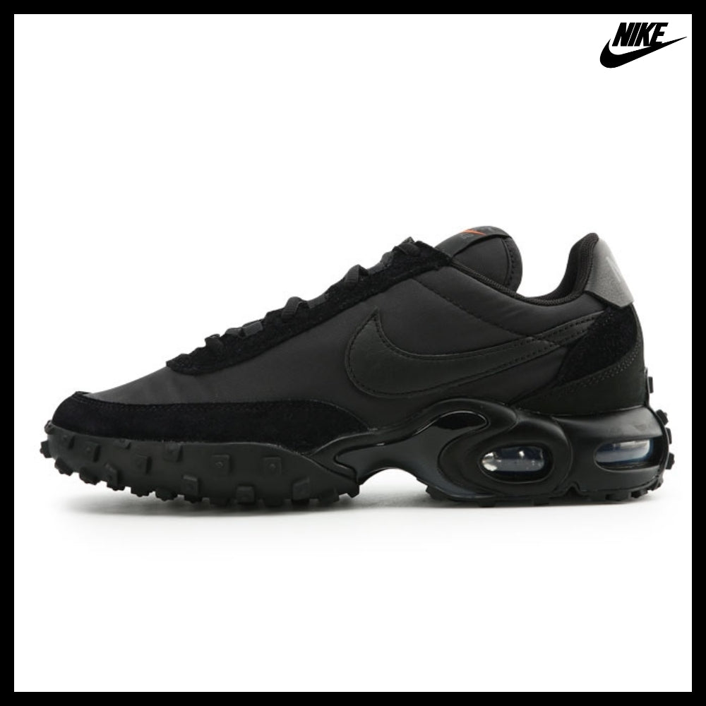 Nike ESSENTIALS Air Max Waffle SP