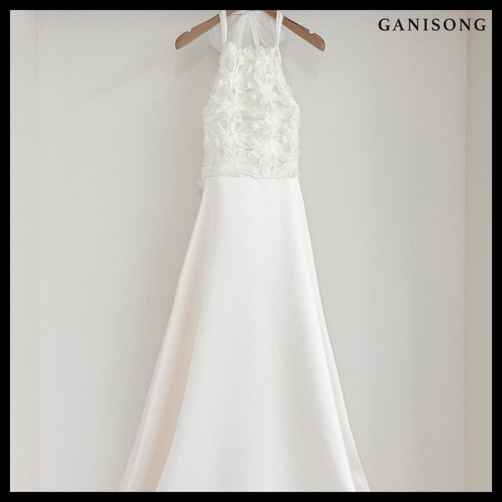 【GANISONG】Bridal Fluffy Rose Halterneck Dress White