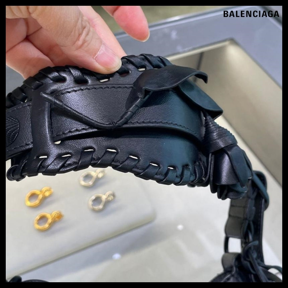 【正規品】BALENCIAGA Lambskin Le Cagole Rose Detail XS Hobo