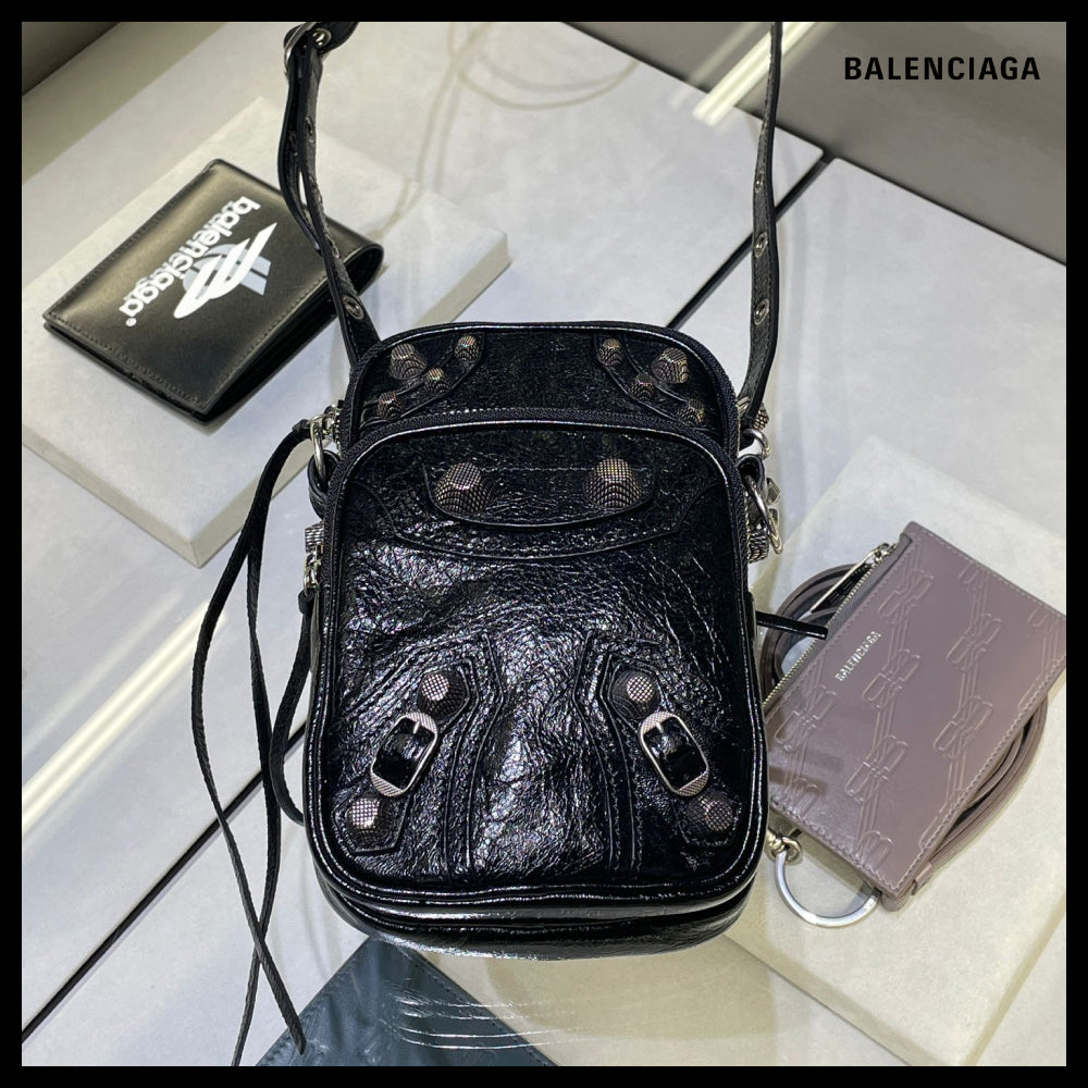 【BALENCIAGA】Le Cagole Phone Holder