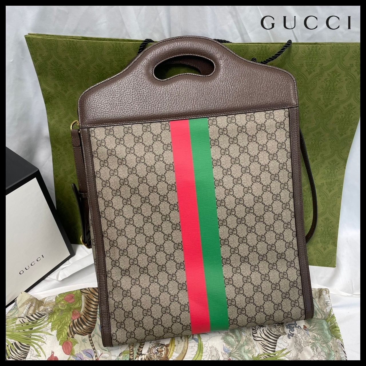 【GUCCI】Tiger Print Two Web Stripe Tote Bag