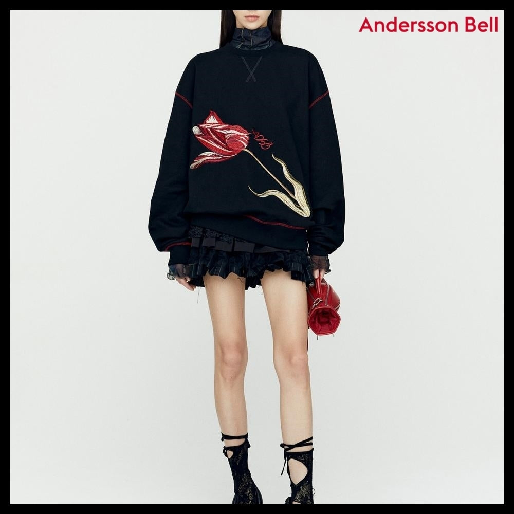 【ANDERSSON BELL】Essential ADSB Floor Sweatshirt Black