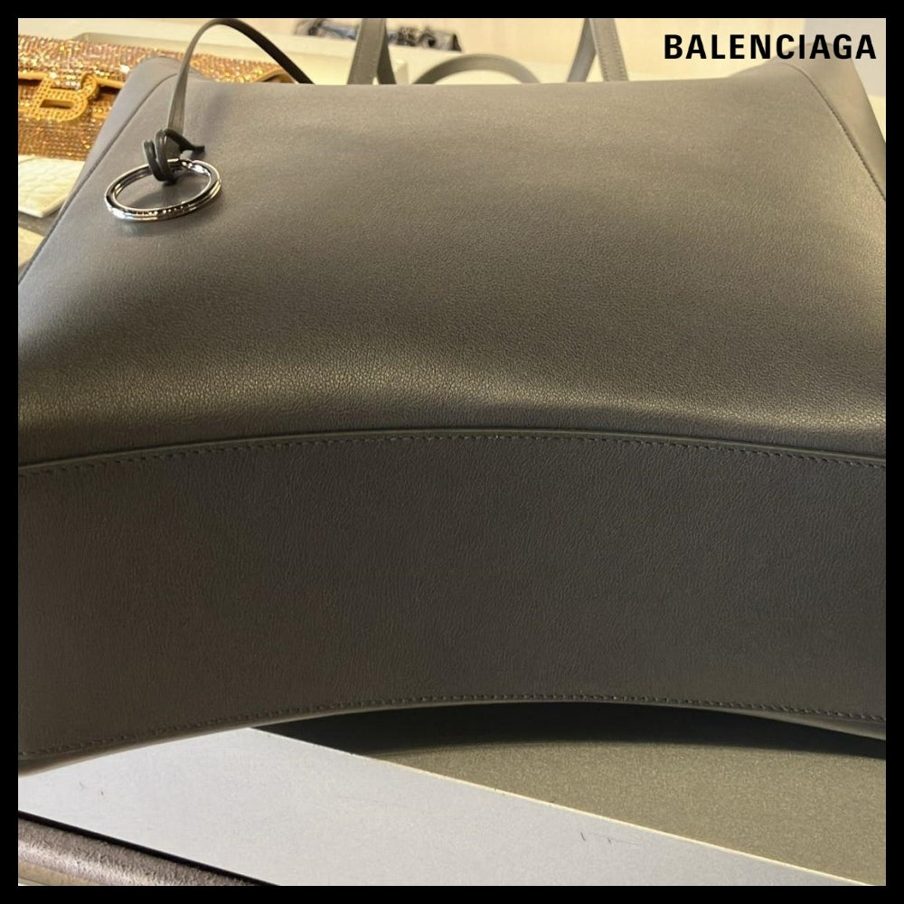 ★BALENCIAGAアウトレット セール ★Hourglass Soft Tote Bag