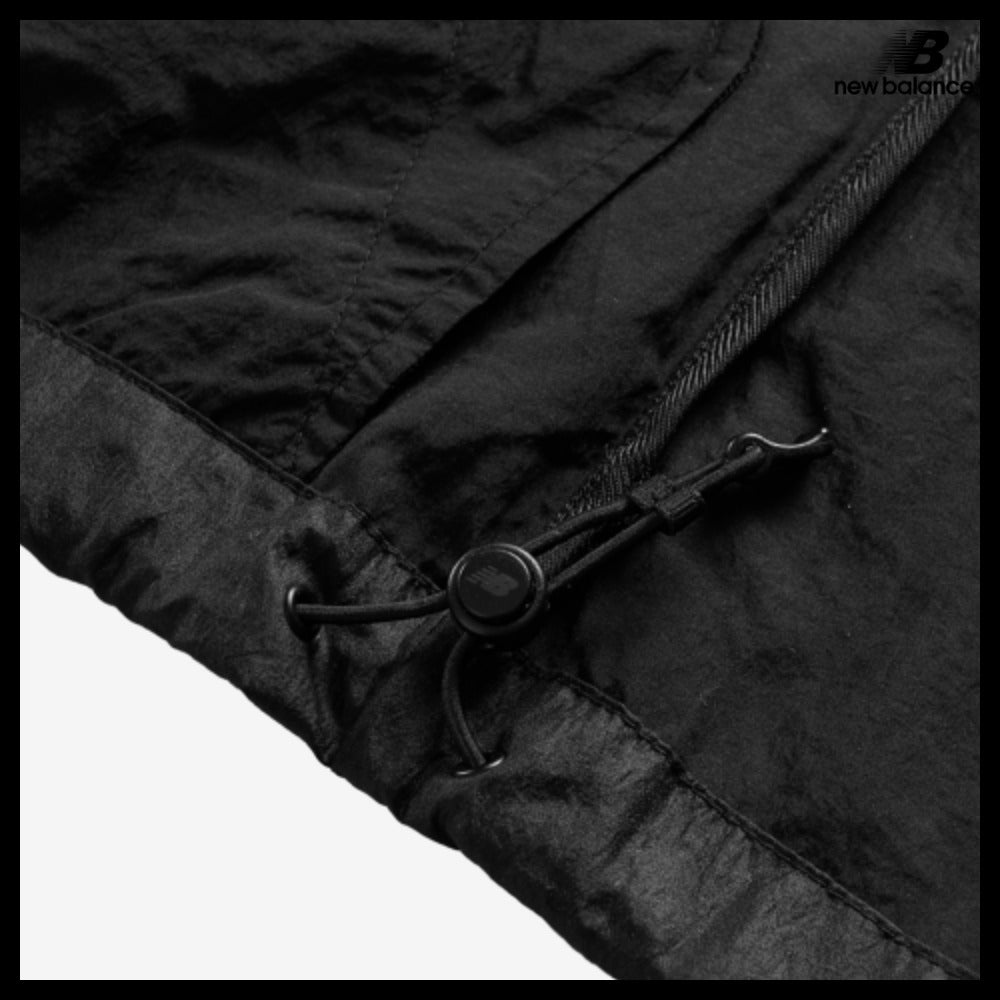 【New Balance】Women 204 Lightweight Woven Jacket