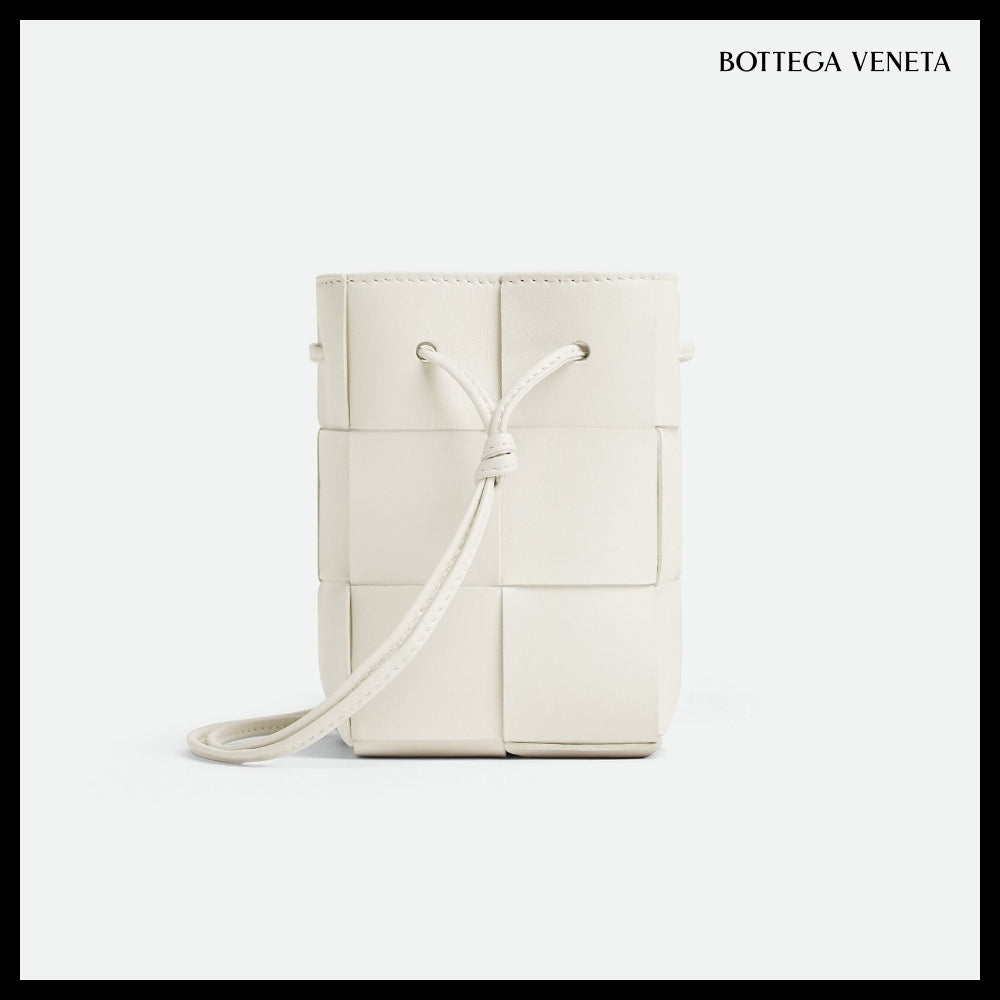 【BOTTEGA VENETA】Mini Leather Cassette Bucket Bag White