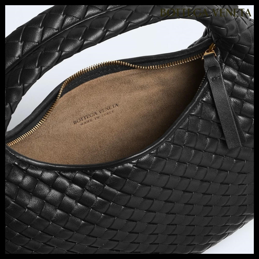 【韓国百貨店 BOTTEGA VENETA】Small Veneta Shoulder Bag Black