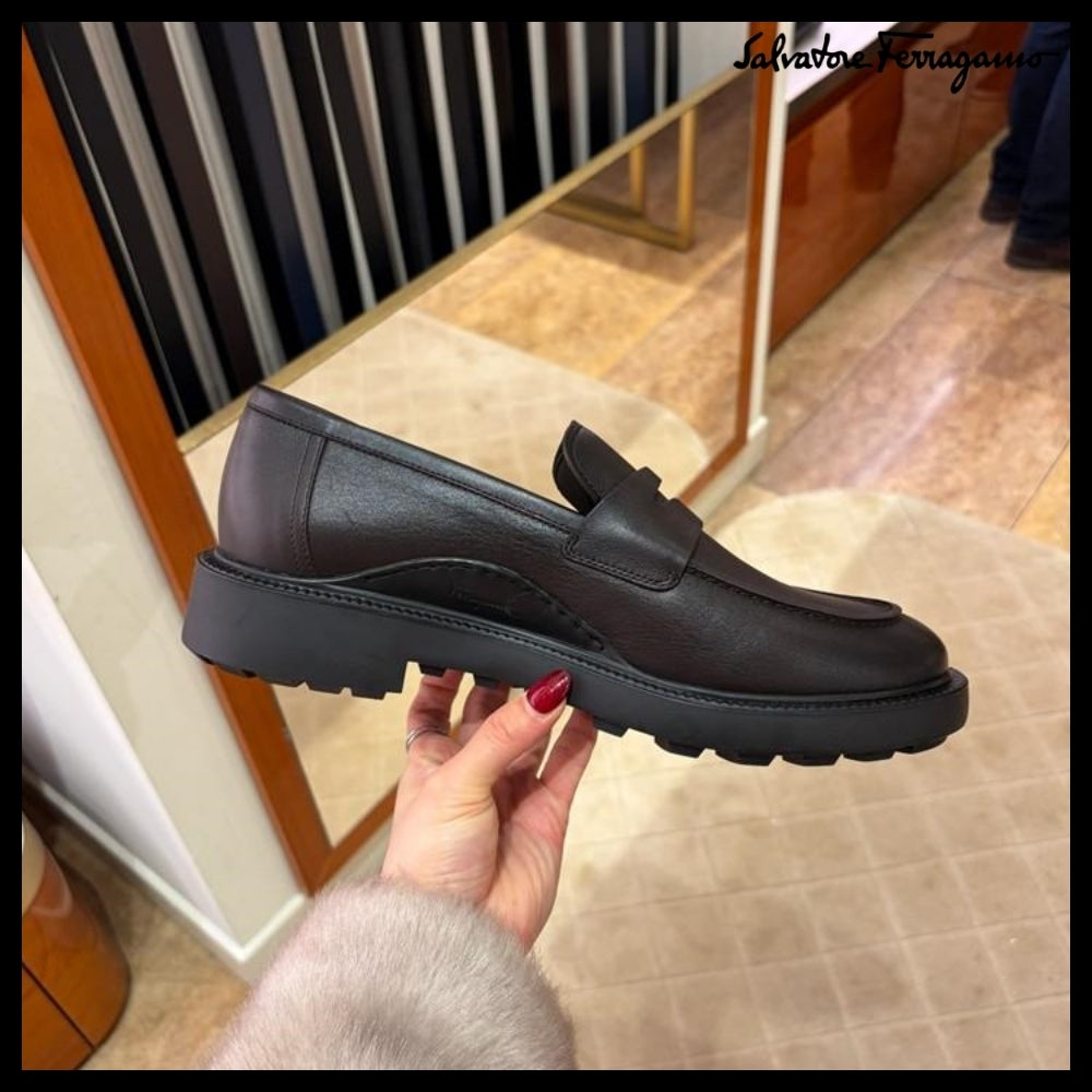 【FERRAGAMO】GROUND LEATHER PENNY LOAFERS DARK BROWN