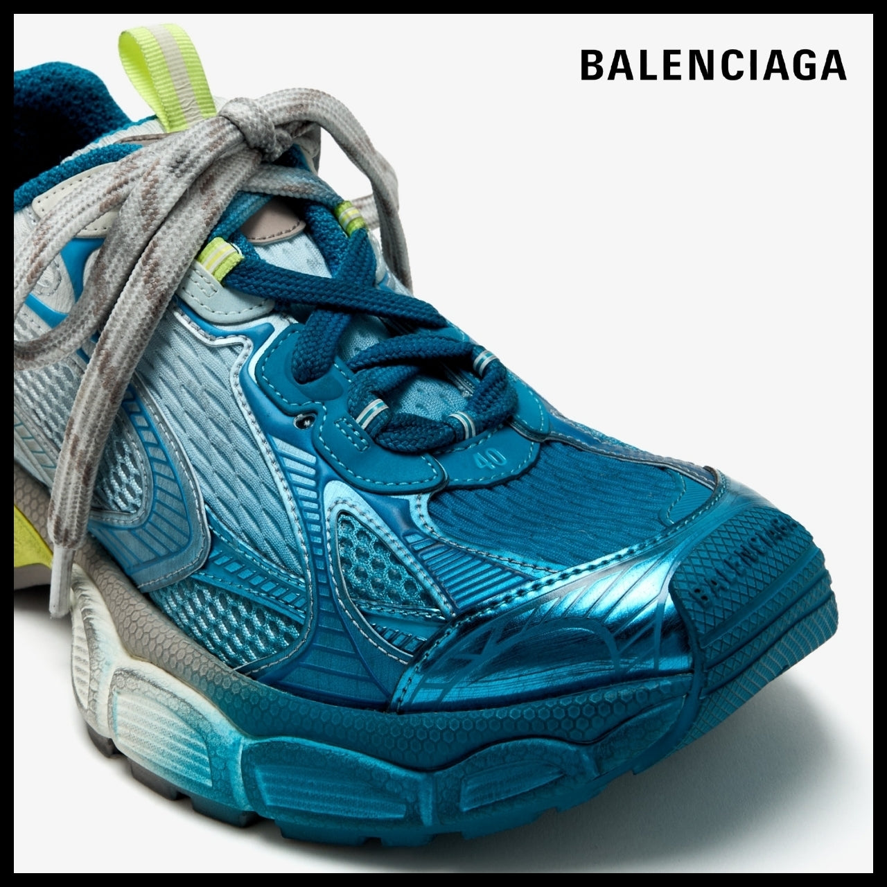 【BALENCIAGA】3XL Toe Spray Sneakers