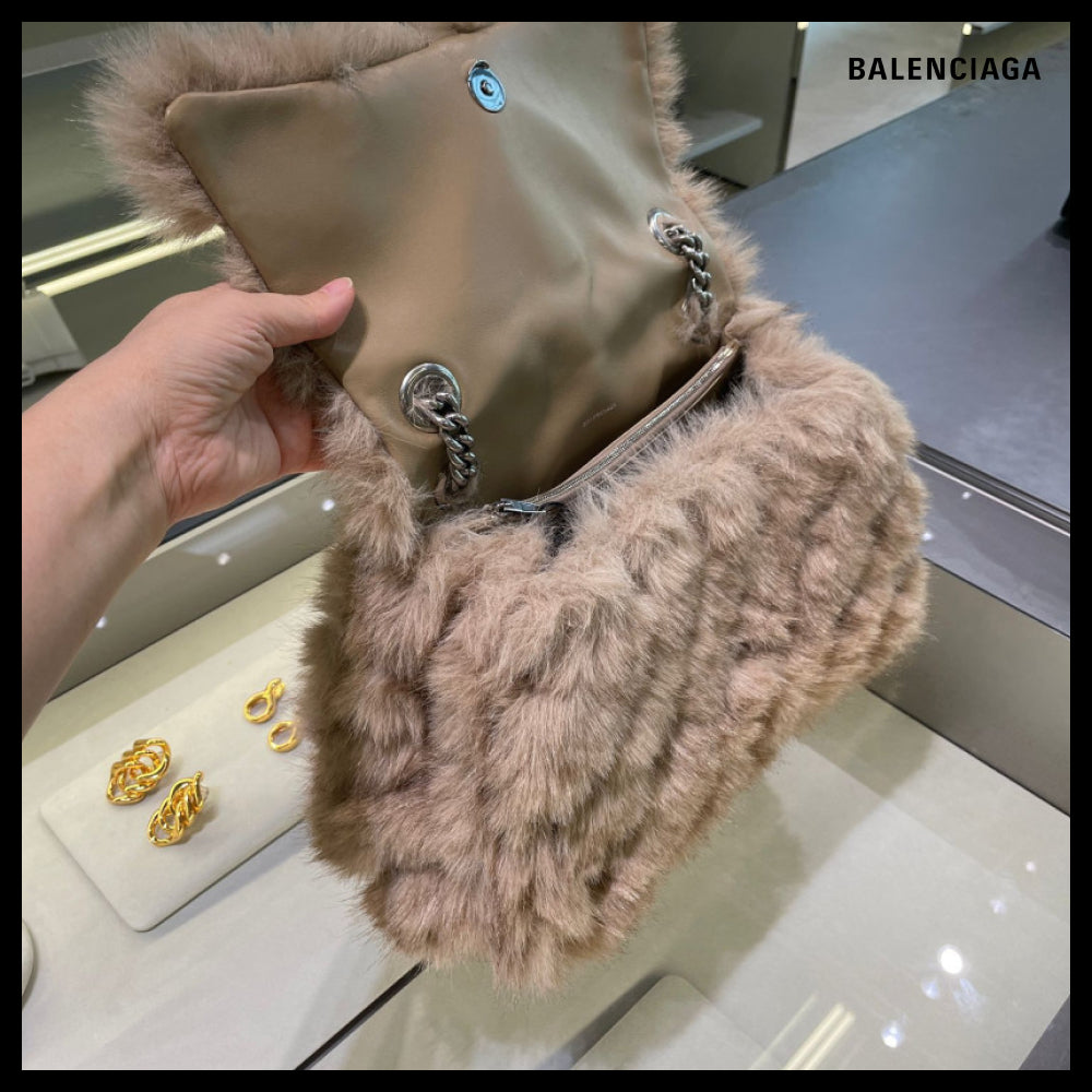【BALENCIAGA】Crush Medium Chain Bag Fake Fur