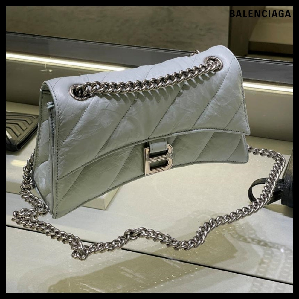 【BALENCIAGA】B Logo Quilted Calf Crush Small Chain Shoulder