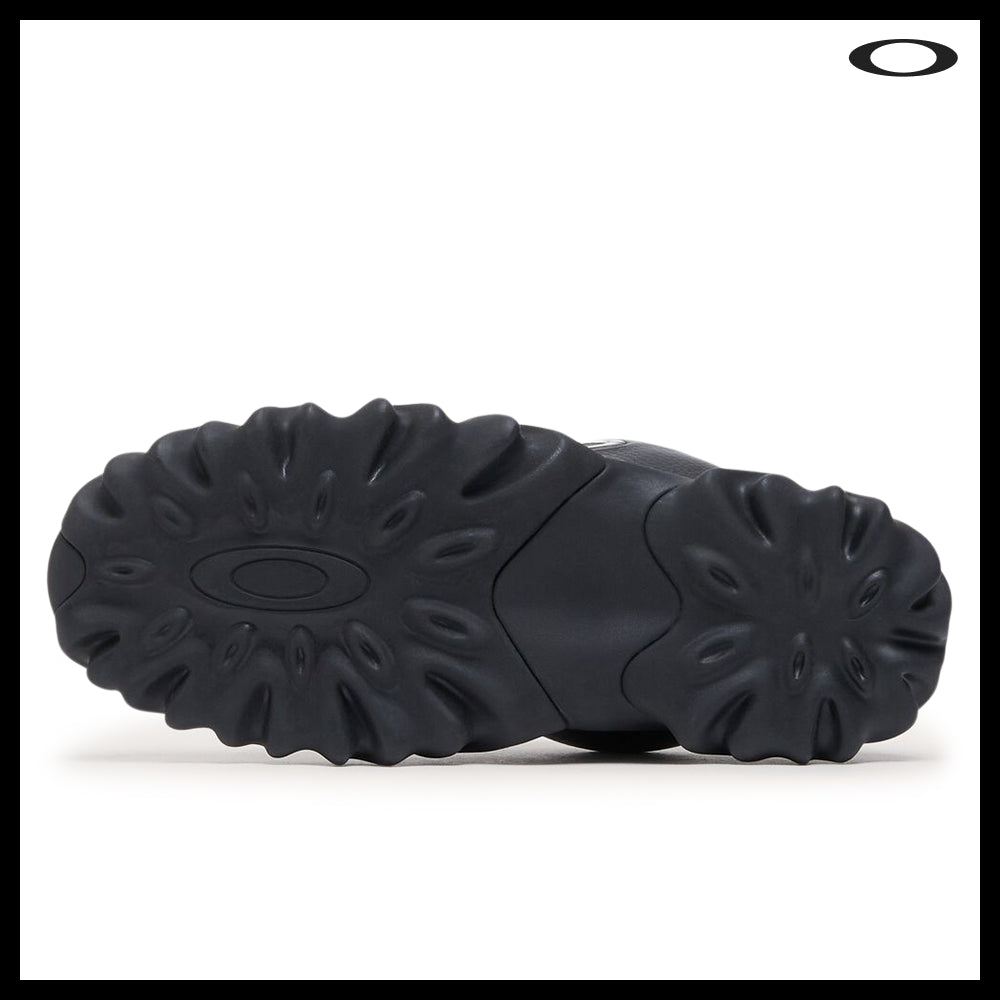 【OAKLEY】FACTORY TEAM FULL GRAIN LEATHER CHOPSAW