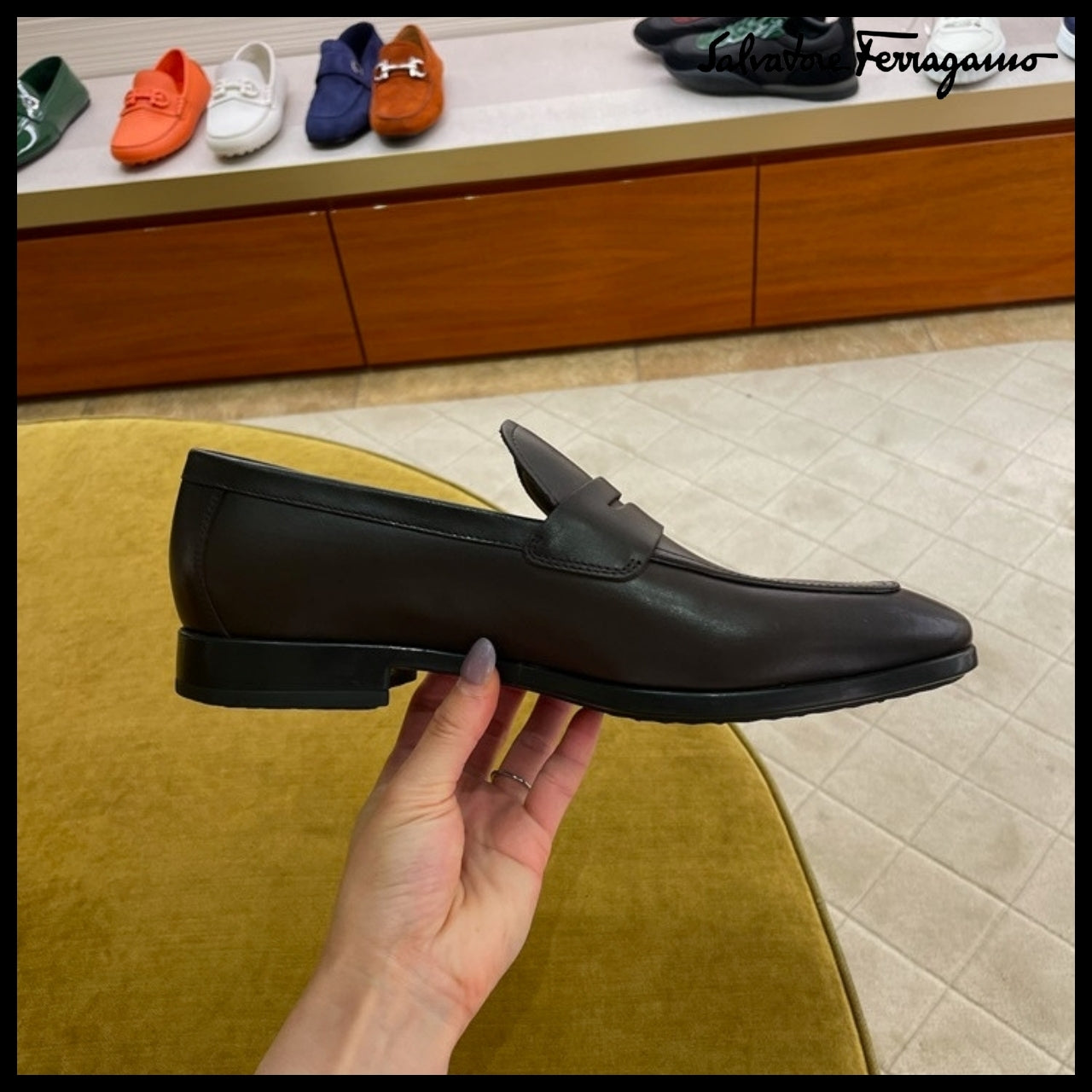 【FERRAGAMO】GRAY LEATHER PENNY LOAFERS BROWN