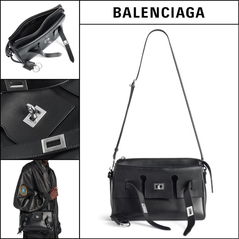 ★BALENCIAGAアウトレットセール★ Small Black Crossbody Bag