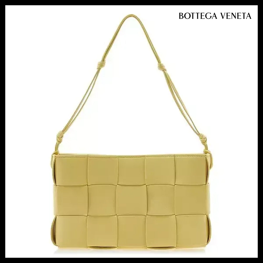 【BOTTEGA VENETA】Women's Cassette Shoulder Bag