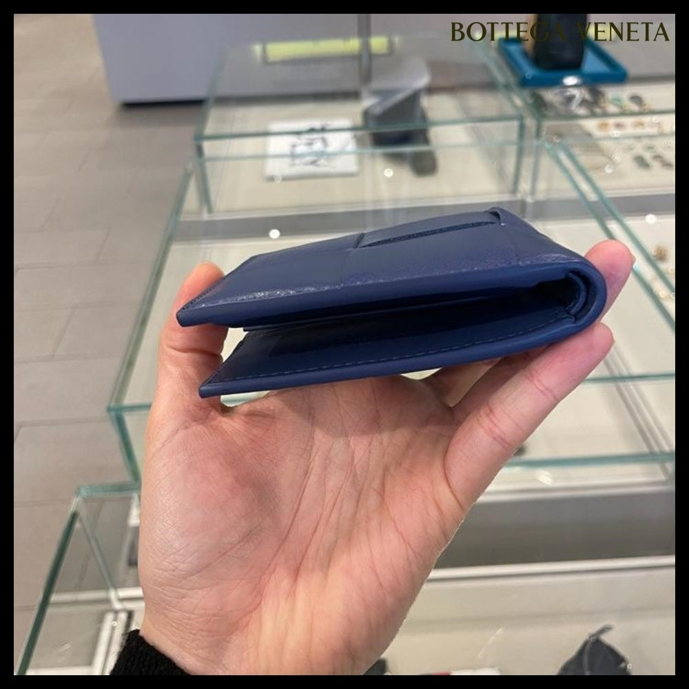 【BOTTEGAVENETA】IntreccioUrbanLeatherCoinPocketBiFoldWallet