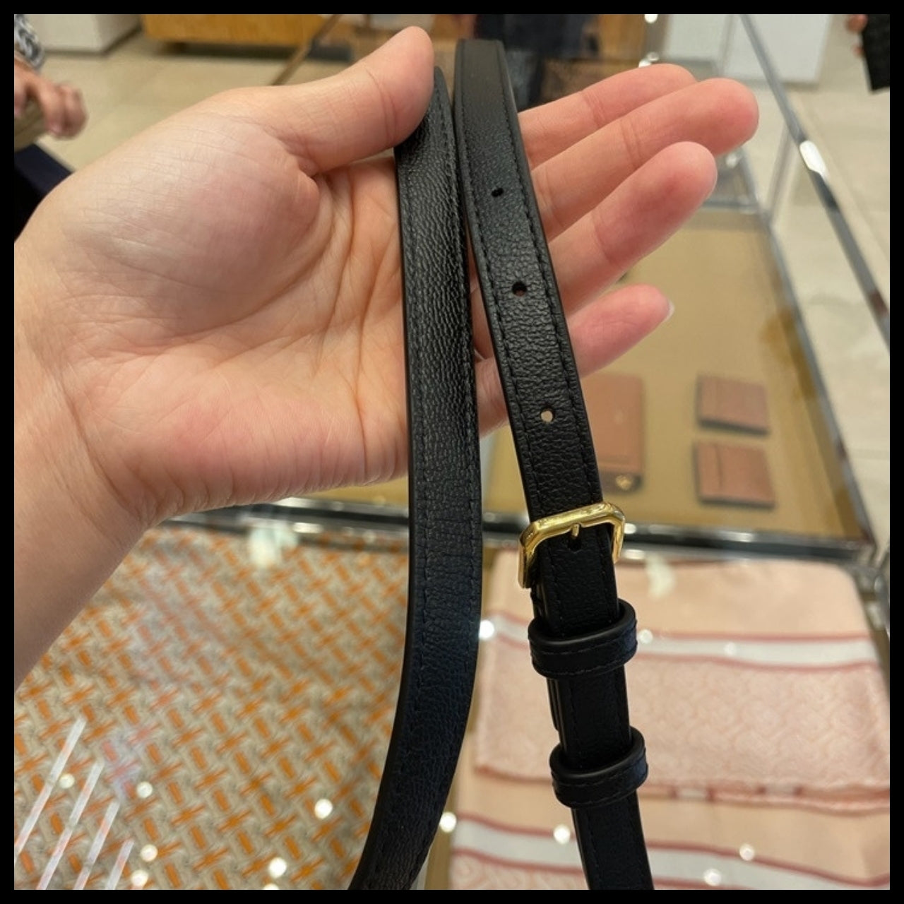 【BURBERRY】House Check Camera Bag Black