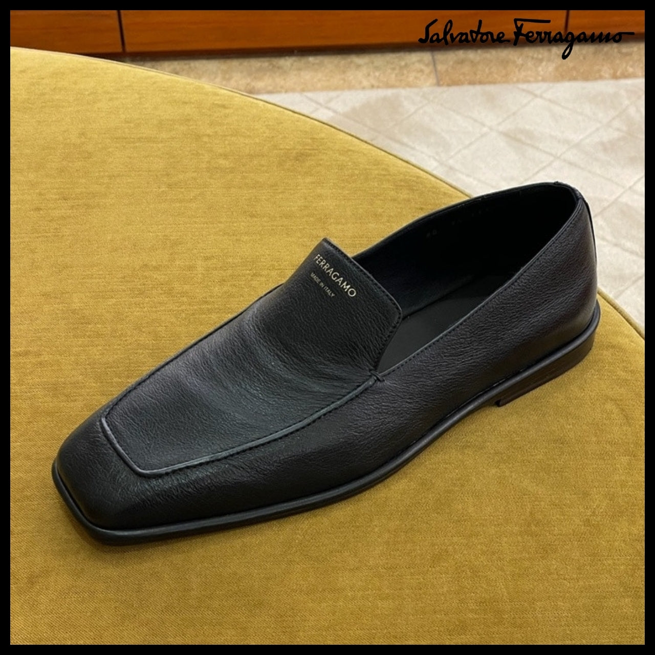 【FERRAGAMO】BRIAN LOGO MOCCASIN LOAFERS BLACK