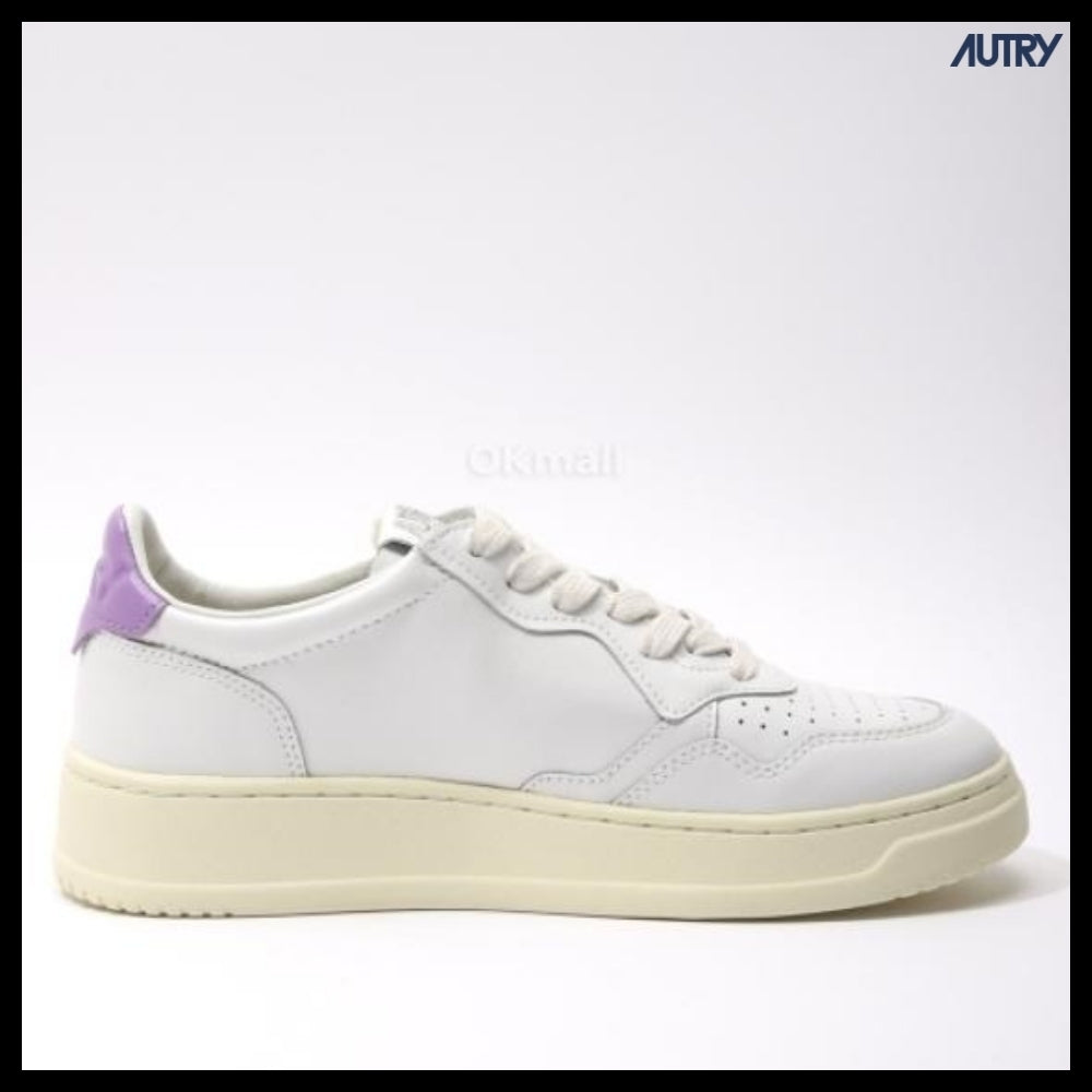 【AUTRY】Medalist Low Leather Sneakers