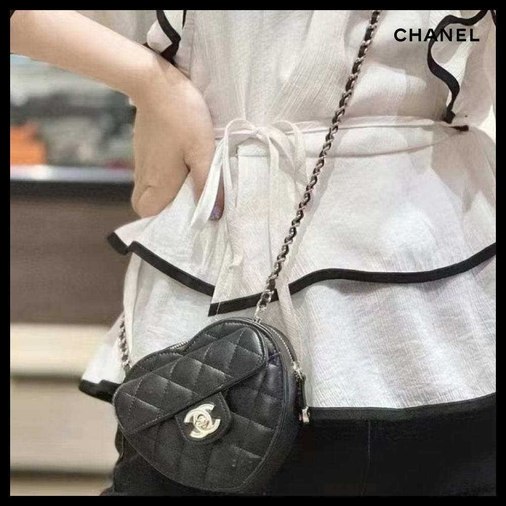 【CHANEL】Heart Bag Small Lambskin Black with Gold Hardware