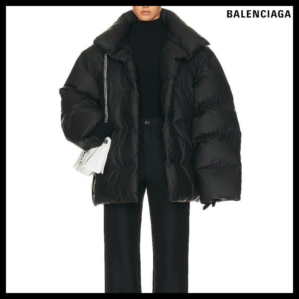 【BALENCIAGA】Wrap Puffer Jacket Oversized Black