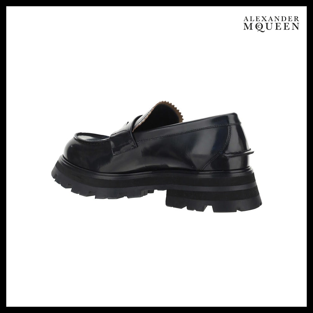 【Alexander Mcqueen】Ridged Leather Loafers Black